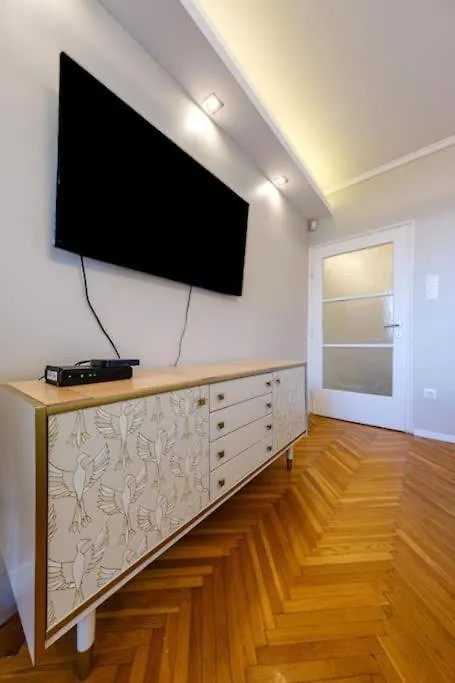Chain Bridge Studio Budapest Apartment