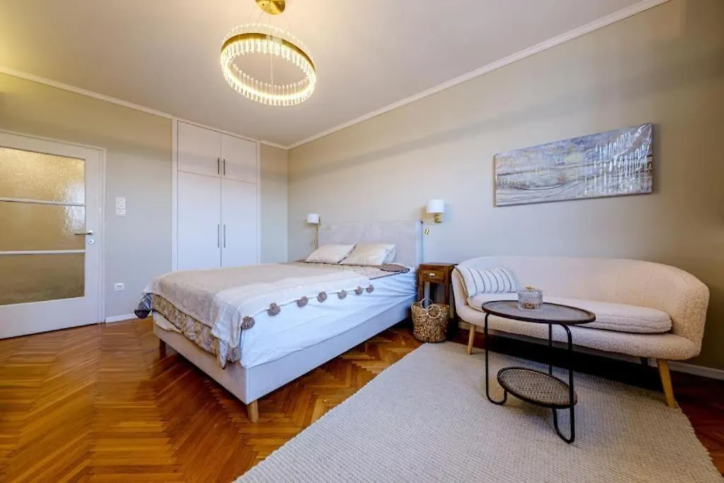 Apartment Chain Bridge Studio Budapest Hungary