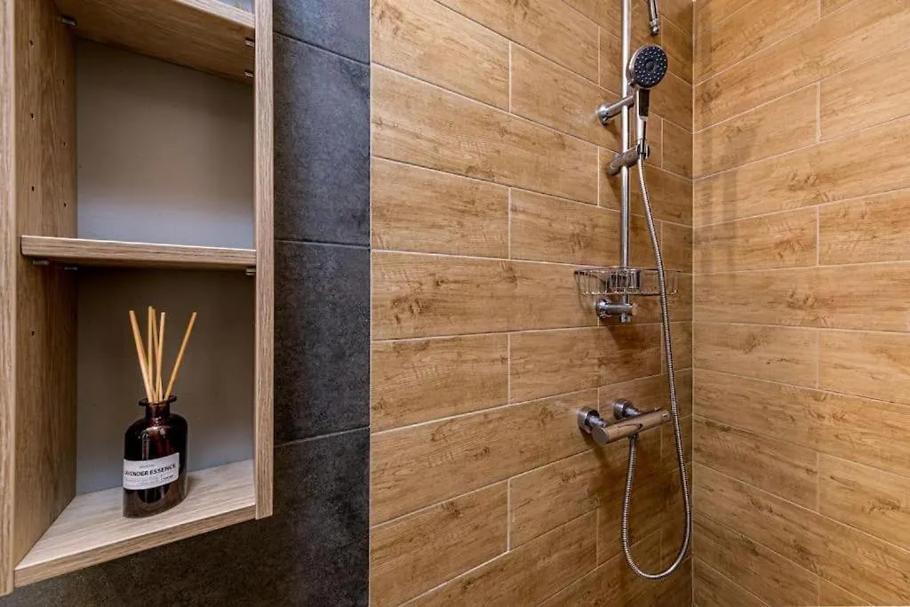 Chain Bridge Studio Budapest Apartment